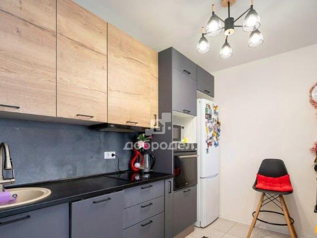 продажа жилая Екатеринбург переулок Полимерный, 11