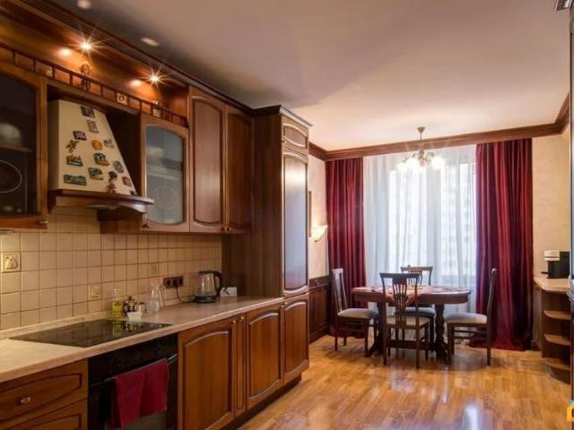 продажа жилая Екатеринбург улица Радищева, 33