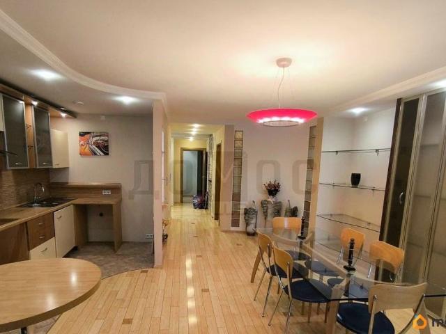 продажа жилая Екатеринбург улица Тверитина, 34/5