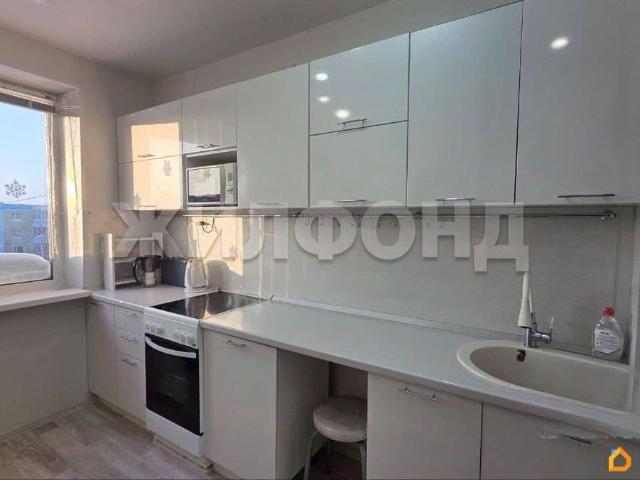 продажа жилая Когалым Ленинградская улица, 8