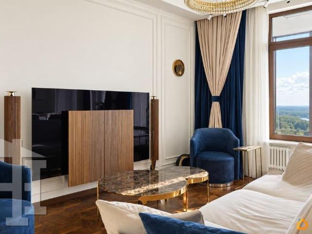 продажа жилая Москва улица Паршина, 10