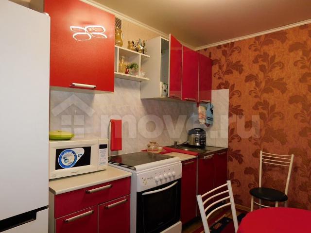 продажа жилая Новомосковск ул. есенина, 5