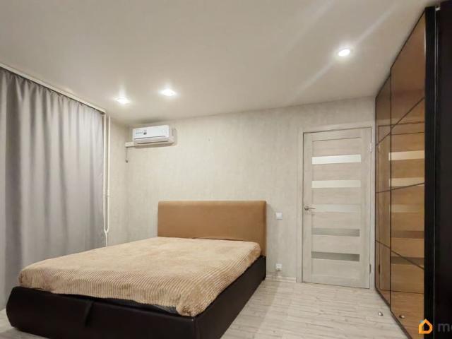 продажа жилая поселок Элитный улица Венская, 19