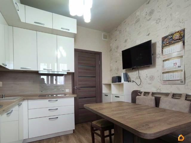 продажа жилая поселок городского типа Излучинск переулок Строителей, 2