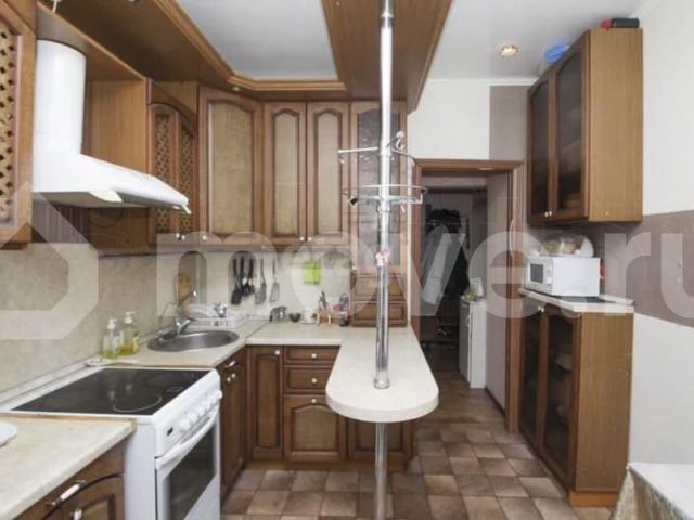 продажа жилая поселок городского типа Излучинск ул. Набережная ул, 12