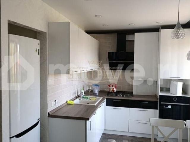 продажа жилая поселок городского типа Медведево ул. Комсомольская ул, 11