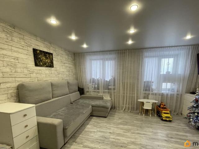 продажа жилая рабочий поселок Емельяново улица Декабристов, 111А/5