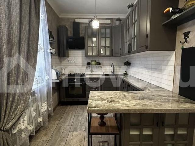 продажа жилая Волхов Волховский пр т, 33