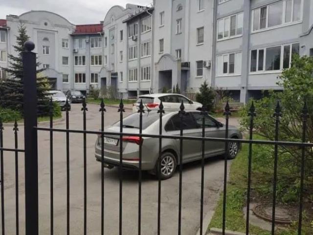 продажа жилая Великий Новгород улица Стратилатовская, 16