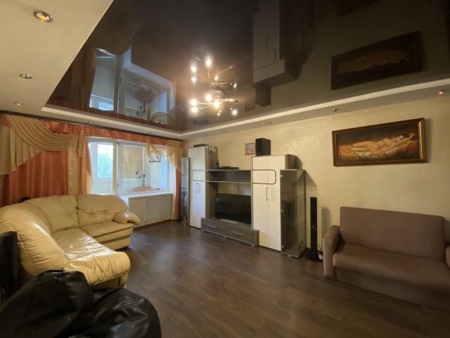 продажа квартира Киров Октябрьский проспект, 155