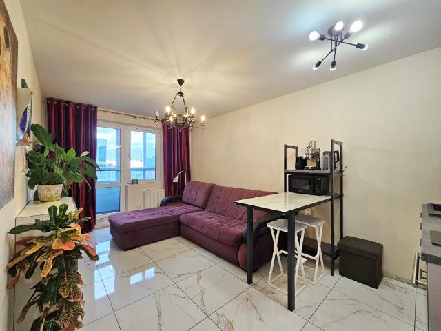 продажа квартира Киров Анжелия Михеева улица, 16
