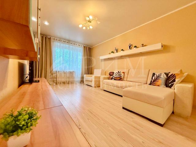 продажа квартира Пенза Строителей проспект, 83