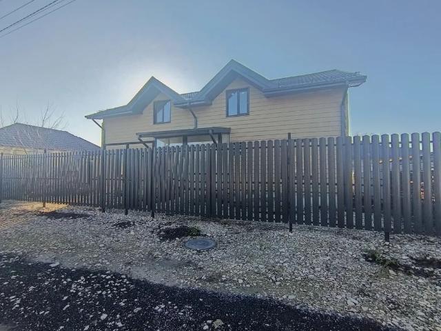 продажа коттедж Крымск ул. Кирпичная, дом 15