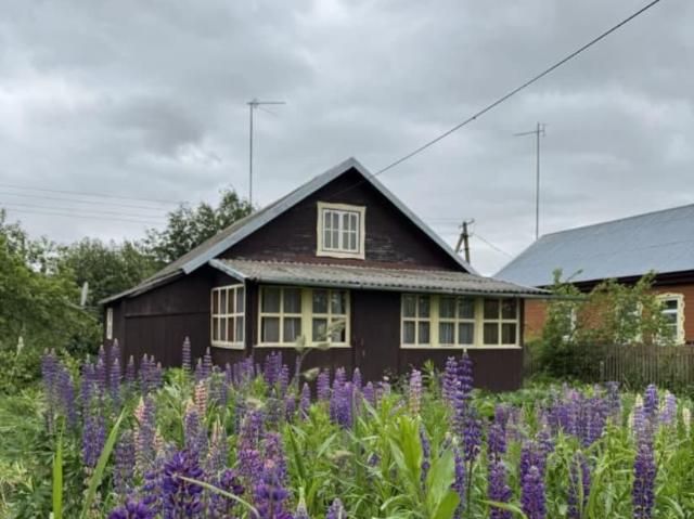 продажа загородная деревня Хлепень улица Центральная, 28