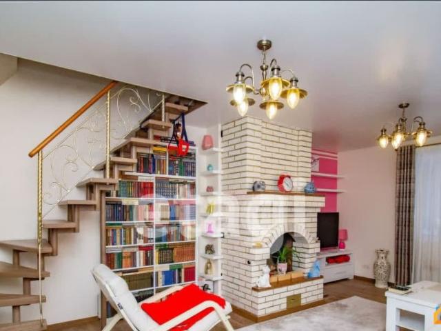 продажа загородная деревня Раскаты улица Енисейская, 11