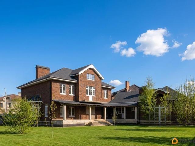 продажа загородная Москва улица Адмирала Лазарева, 84
