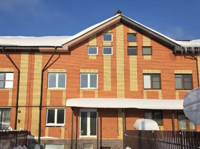 продажа загородная Москва улица Академика Семенова, 93к1