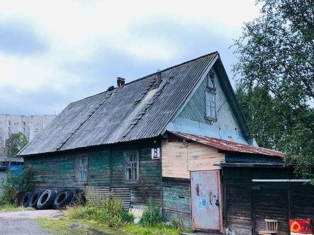 продажа загородная Мурманск улица Чапаева, 8