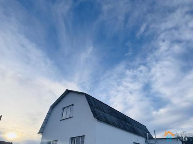 продажа загородная село Украинка улица Луговая, 2