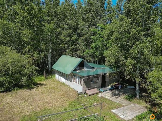 продажа загородная село Дежневка Центральная улица, 1В
