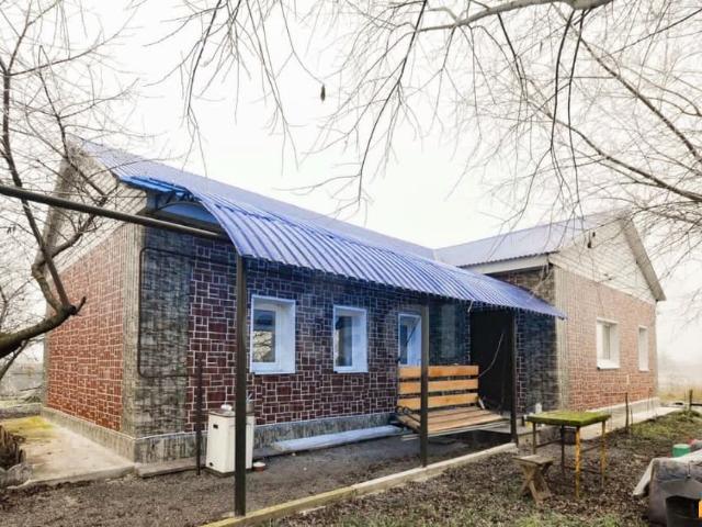 продажа загородная село Елецкая Лозовка улица Угольник, 1