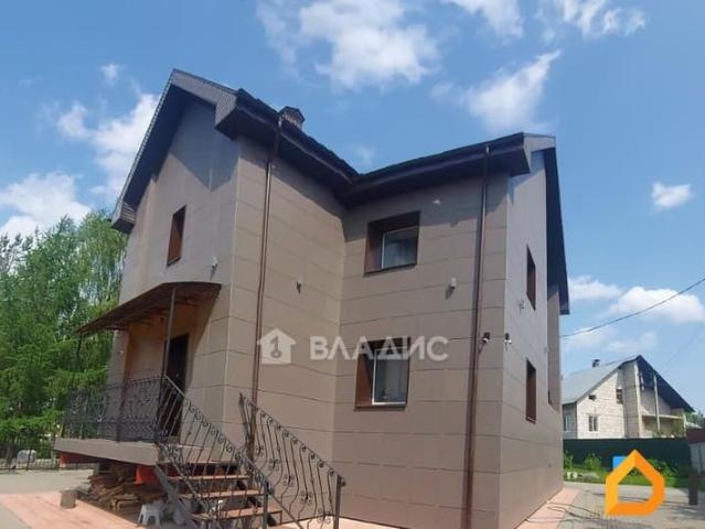продажа загородная поселок городского типа Краснозатонский ул. 16 я линия, 3