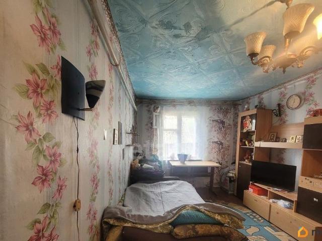 продажа загородная поселок Хиславичи улица Комсомольская, 8