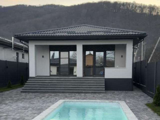 продажа загородная поселок Каменномостский улица Белинского, 42А