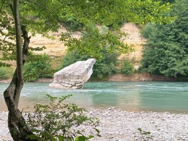 продажа загородная поселок Каменномостский улица Клубничная, 2Г