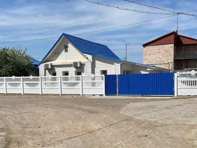 продажа загородная поселок Кировский улица Кирова, 12