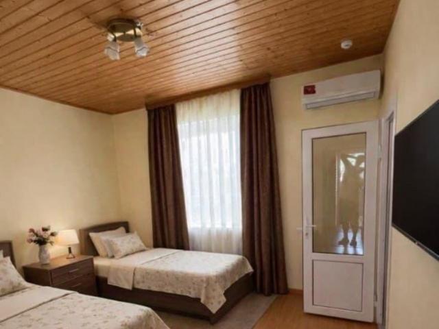 продажа загородная поселок Кучугуры переулок Курортный, 1