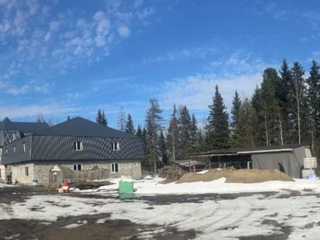 продажа загородная поселок Салым улица Набережная, 36