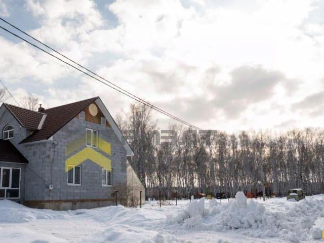 продажа загородная рабочий поселок Саргатское улица Бульварная, 5