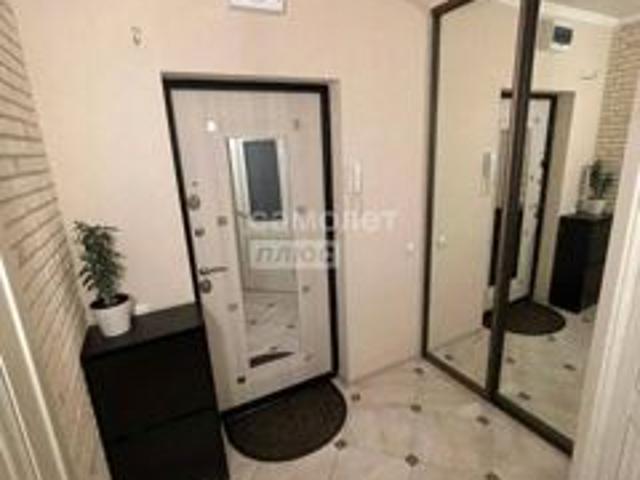 Продажа 1 комнатной, улица им. Героя Сарабеева В. И. 5к5