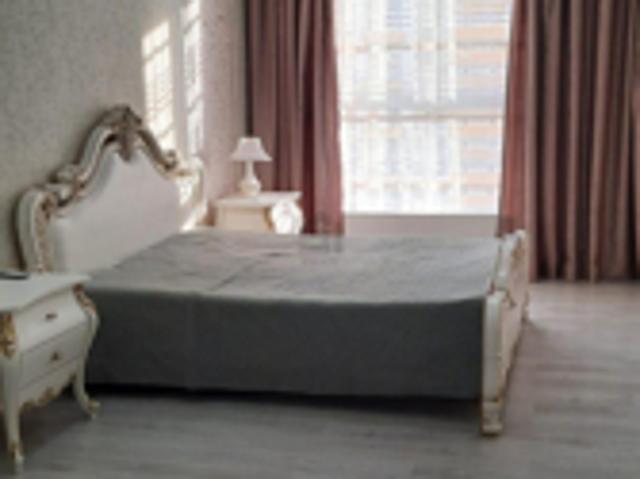 Продажа 1 комнатной, улица Красная, д. 176лит2