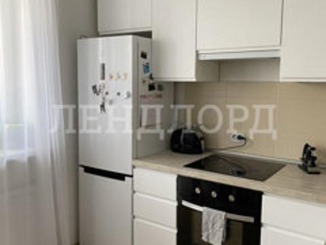Продажа 1 комнатной, улица Крупской, 1 к. 1