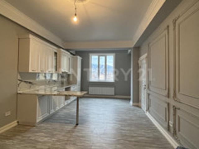 Продажа 2 комнатной, улица Акушинского, 393