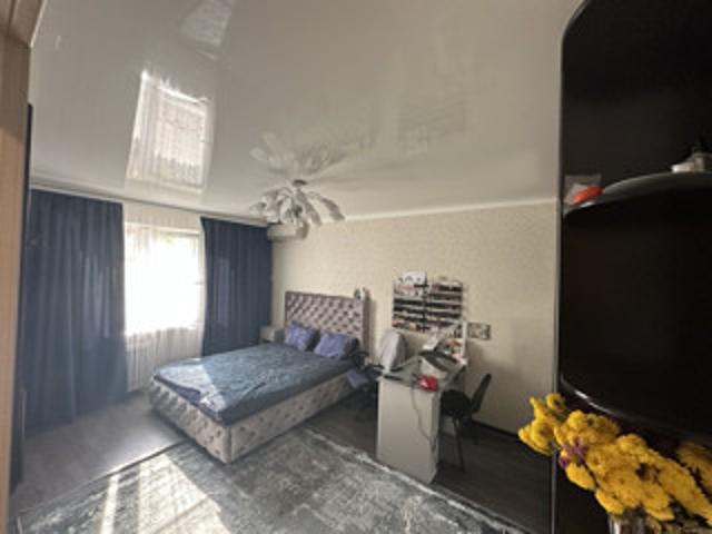 Продажа 2 комнатной, улица Калинина, 66