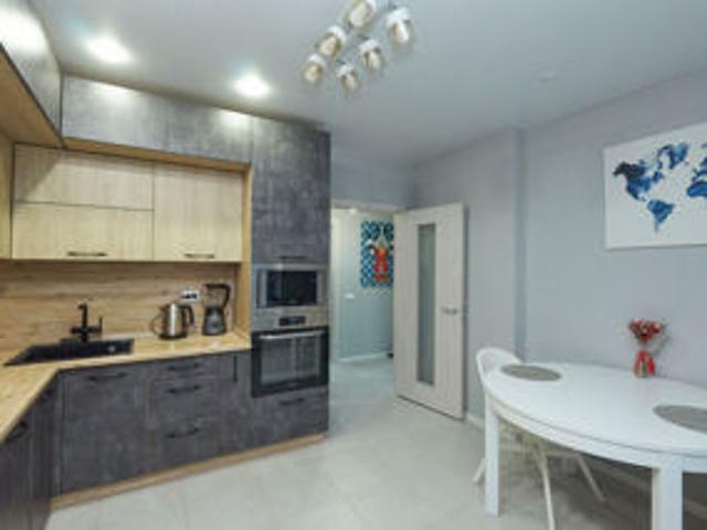 Продажа 2 комнатной, улица Лескова, 36б