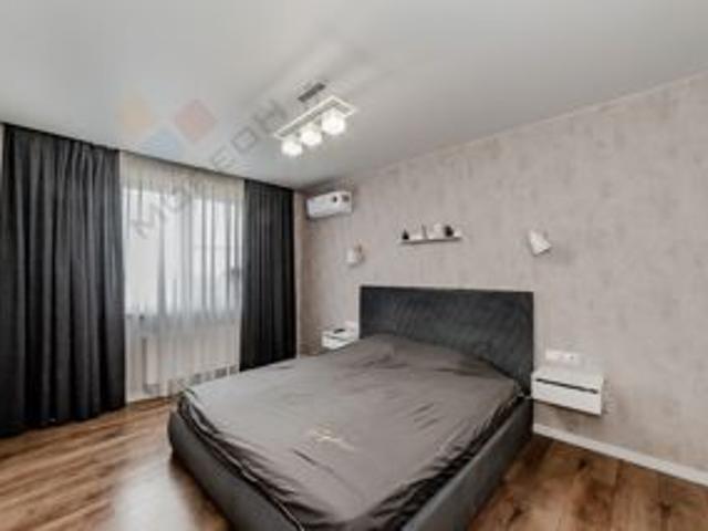 Продажа 2 комнатной, улица Западный Обход, 65 к. 1