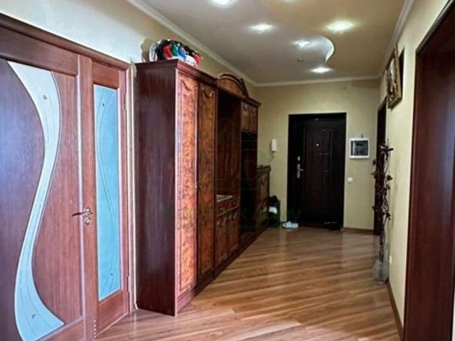 Продажа 3 комнатной квартиры 103/7 / кв. М, этаж 6/9. Белгородская область, Старый Оскол, Городской административный округ, Северо Восточный район, мкр. Степной, 15 9680 руб. RussianRealty