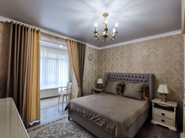 Продажа 3 комнатной, улица Морских пехотинцев, 15, к 1, литера а