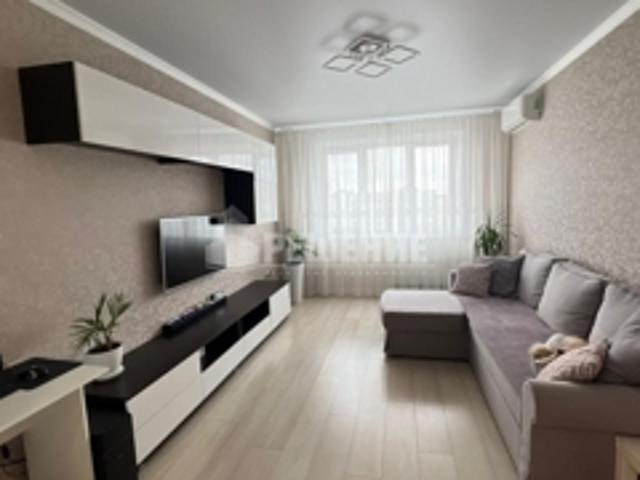 Продажа 3 комнатной, улица Полевая, 19
