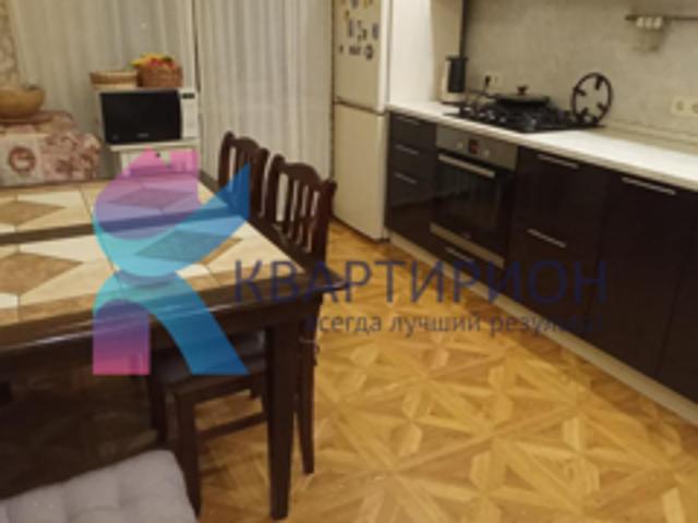 Продажа 3 комнатной, улица Звездная, 13