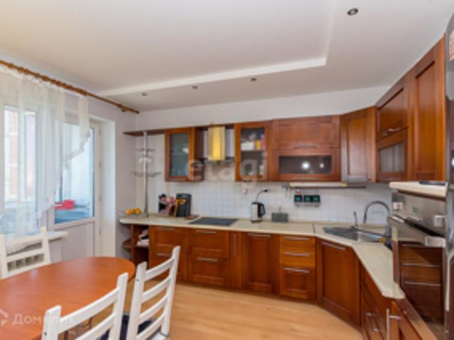 Продажа 3 комнатной, улица Зиповская, 5/2