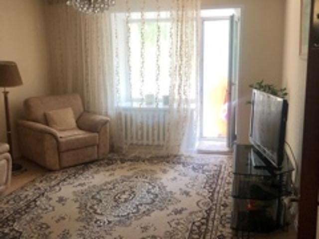 Продажа 3 комнатной, улица 15 я Рабочая, 102А