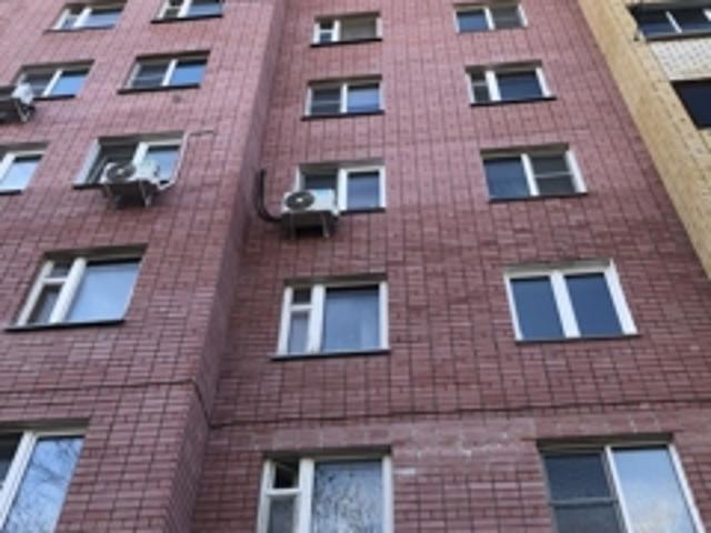 Продажа 4 комнатной, улица Гончарова, 2Б