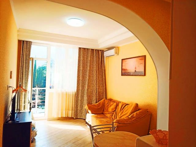 Продам 2 комн.квартиру в Крыму, Партенит