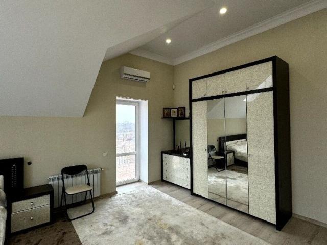 Продам дом 2013 года Кировское Обуховка мебель+техника