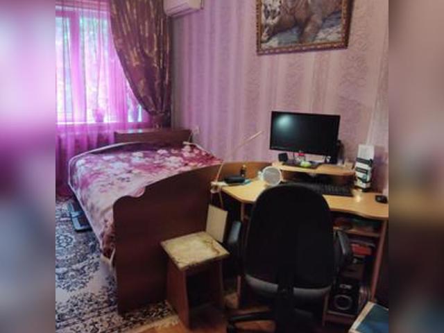 Продается 1 комнатная квартира в Великом Новгороде площадью 30 м 2 за 3510 рублей